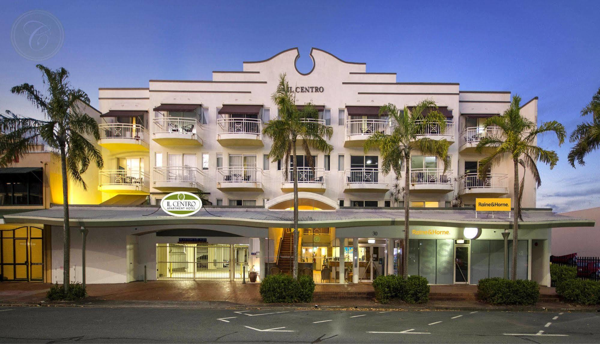 קאירנס Il Centro Apartment Hotel מראה חיצוני תמונה